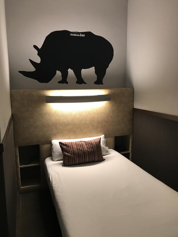 Chic & Basic Zoo Hotel Барселона Екстериор снимка